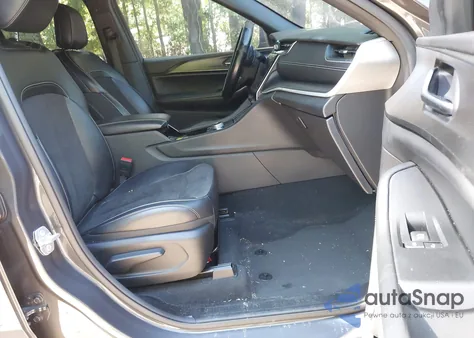 2023 Jeep Grand Cherokee Altitude 4X2 z USA, uszkodzony, nr VIN 1C4RJGAG7PC601620